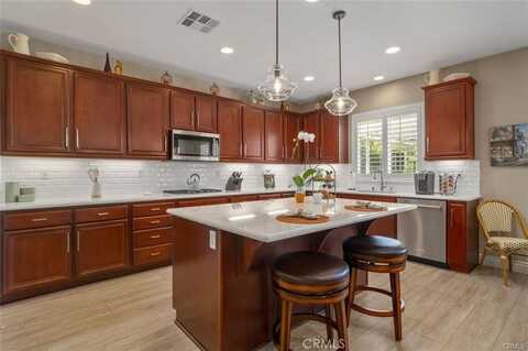 34240 Regusci Court, Temecula, CA 92592