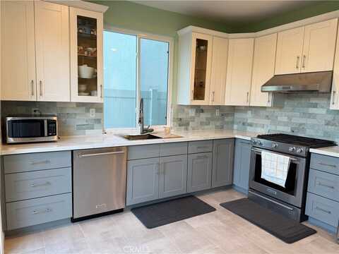 5904 E Bottlebrush Drive, Orange, CA 92869