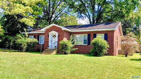 906 E Forrest Street, Athens, AL 35611