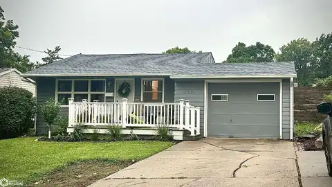 1011 N 2nd Street, Oskaloosa, IA 52577