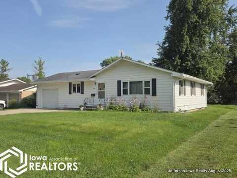 435 Niebel Street, Farnhamville, IA 50538
