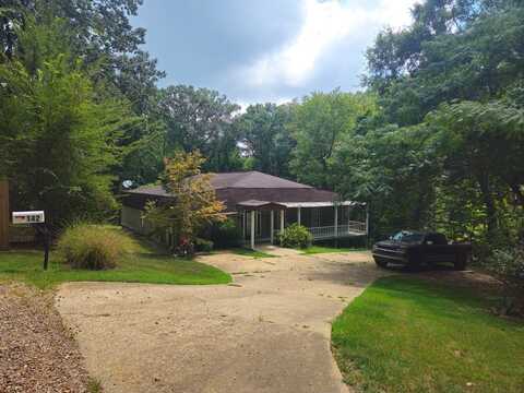 142 Mosley Drive, Pope, MS 38658