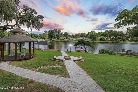 777 ARTHUR MOORE Drive, Green Cove Springs, FL 32043