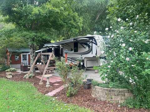 90 Natures Lane, Blairsville, GA 30512