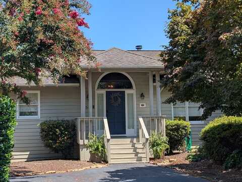 502 Dockside Ln, Hiawassee, GA 30546