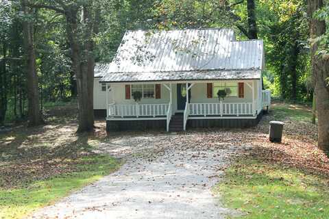 1367 Rd 1451, Mooreville, MS 38857