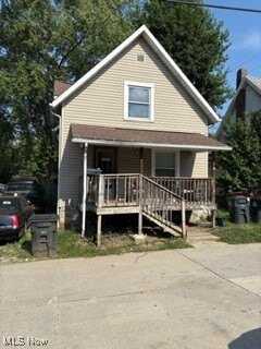 7 Courtland Drive, Akron, OH 44314