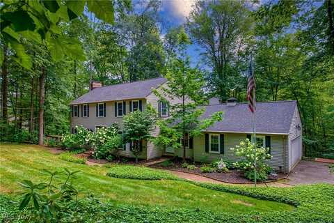 756 Treecrest Drive, Akron, OH 44333