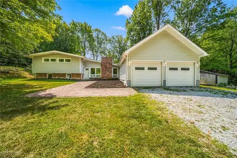 9824 Hoose Road, Mentor, OH 44060
