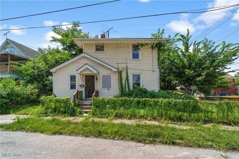 7524 Aetna Road, Cleveland, OH 44105