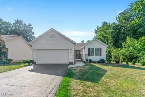866 Jerry Drive, Hubbard, OH 44425