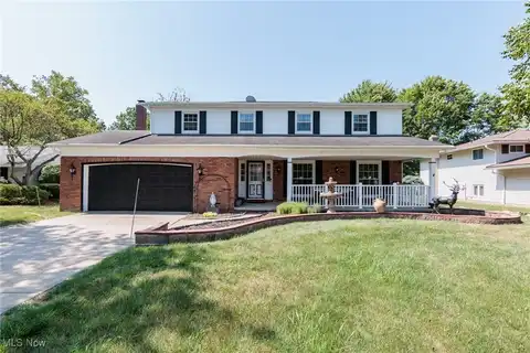 17107 Hunting Meadows Drive, Strongsville, OH 44136