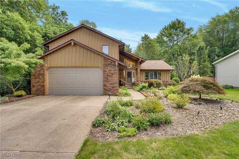 6235 Sunnywood Drive, Solon, OH 44139