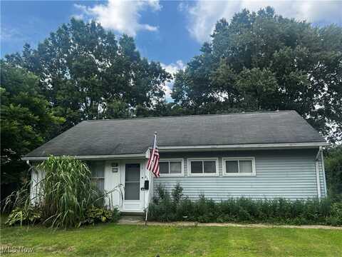 831 Monroe Avenue, Cuyahoga Falls, OH 44221