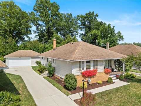 16700 Brinbourne Avenue, Middleburg Heights, OH 44130