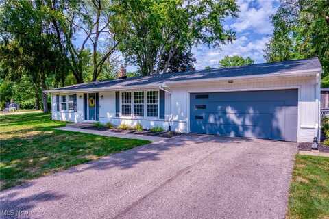 3017 Bancroft Road, Fairlawn, OH 44333