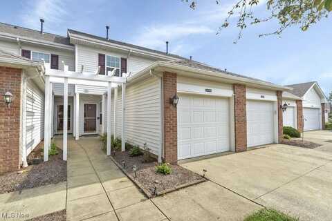 15790 Foxglove Lane, Middleburg Heights, OH 44130