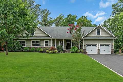 10 Greenwood Place, Middletown, NJ 07748