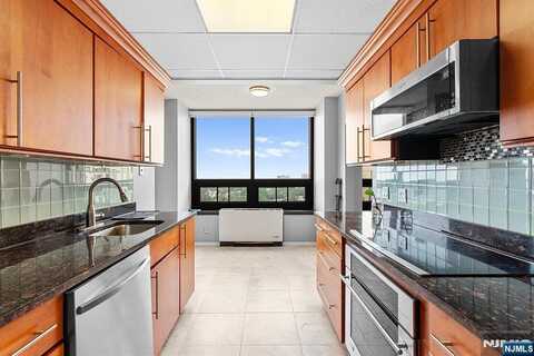 800 Palisade Avenue 2007, Fort Lee, NJ 07024