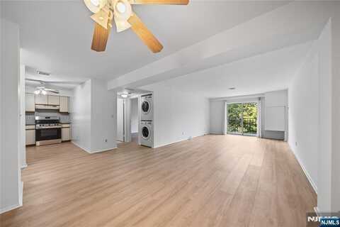 99 Teaneck Road 201, Ridgefield Park, NJ 07660
