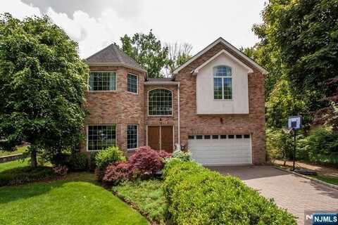48 Westervelt Place, Cresskill, NJ 07626