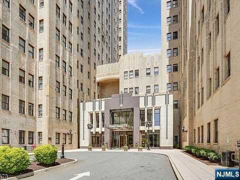 4 Beacon Way 412, Jersey City, NJ 07304