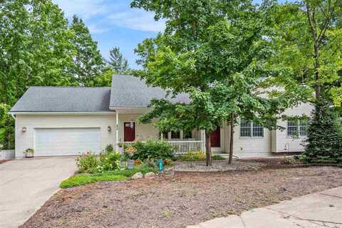 876 Deer Run, Boyne City, MI 49712