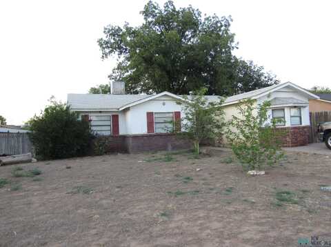 1604 W Bullock Avenue, Artesia, NM 88210