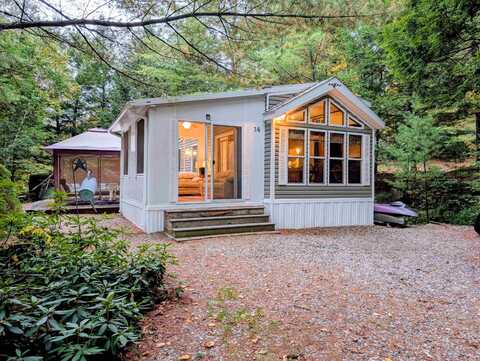 14 Overlook Road, Holderness, NH 03245
