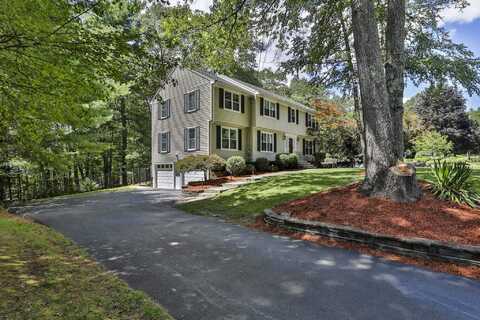 22 Cathedral Circle, Nashua, NH 03063