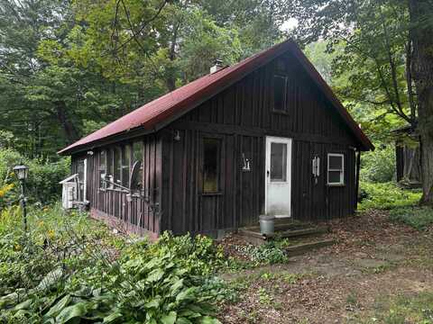83 Johnnycake Road, Westmoreland, NH 03467