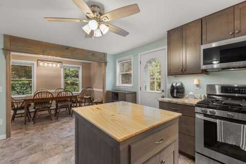 76 Drew Avenue, Manchester, NH 03104