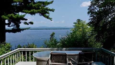 25 Bluffs Boulevard, Ossipee, NH 03814