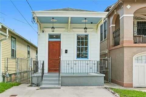 2331 LAPEYROUSE Street, New Orleans, LA 70119