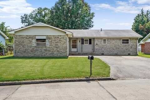 1004 Colonial Drive, Pryor, OK 74361