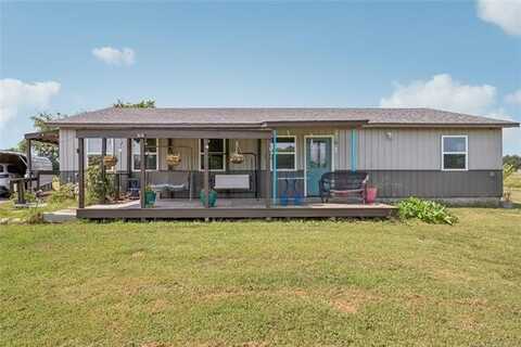 9584 S 4230 Road, Chelsea, OK 74016