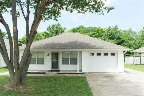615 S Florence Avenue, Claremore, OK 74017