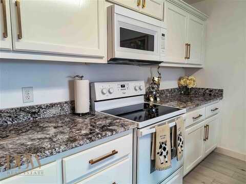 2850 Kent Ave, Cody, WY 82414