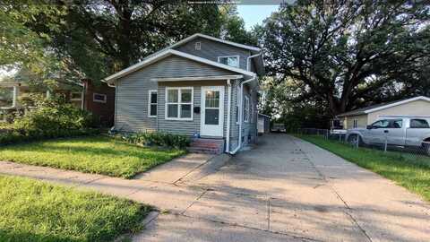 2804 3rd St., Sioux City, IA 51105
