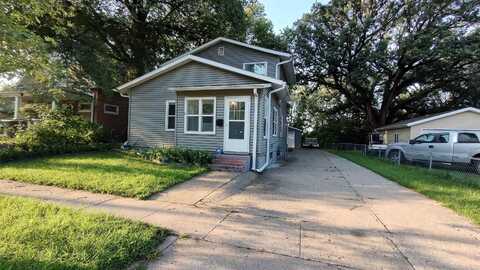2804 3rd St., Sioux City, IA 51105