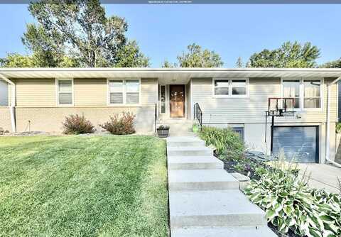 2616 Willow St., Sioux City, IA 51106