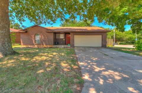 421 Woodland Drive, Midwest City, OK 73130