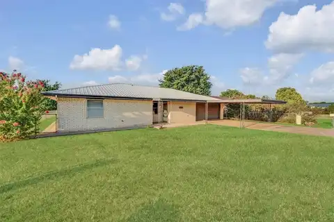 412 E Washington Avenue, Sayre, OK 73662