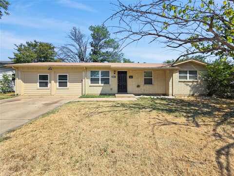 204 Pimlico Way, Saginaw, TX 76179