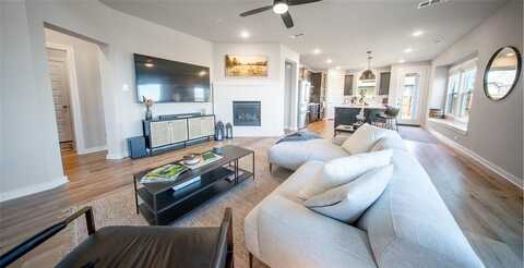 1800 Pelham Drive, Aubrey, TX 76227