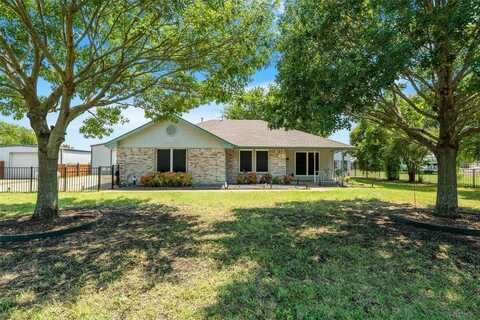 300 Anita Lane, Waxahachie, TX 75165
