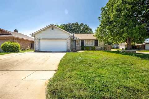 3700 Huntwick Drive, Fort Worth, TX 76123