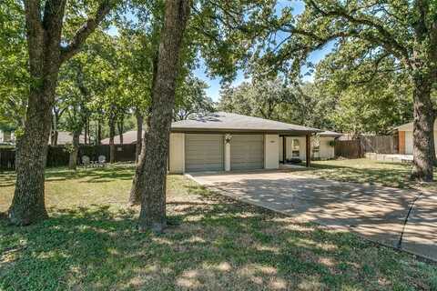 6913 Daniel Court, North Richland Hills, TX 76182