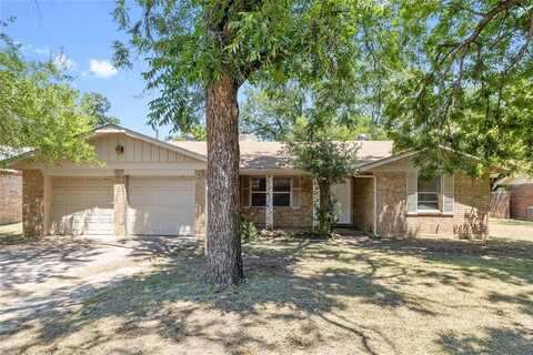 2306 14th Street, Brownwood, TX 76801