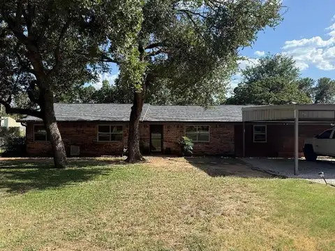 108 Olsen 2nd, Mineral Wells, TX 76067